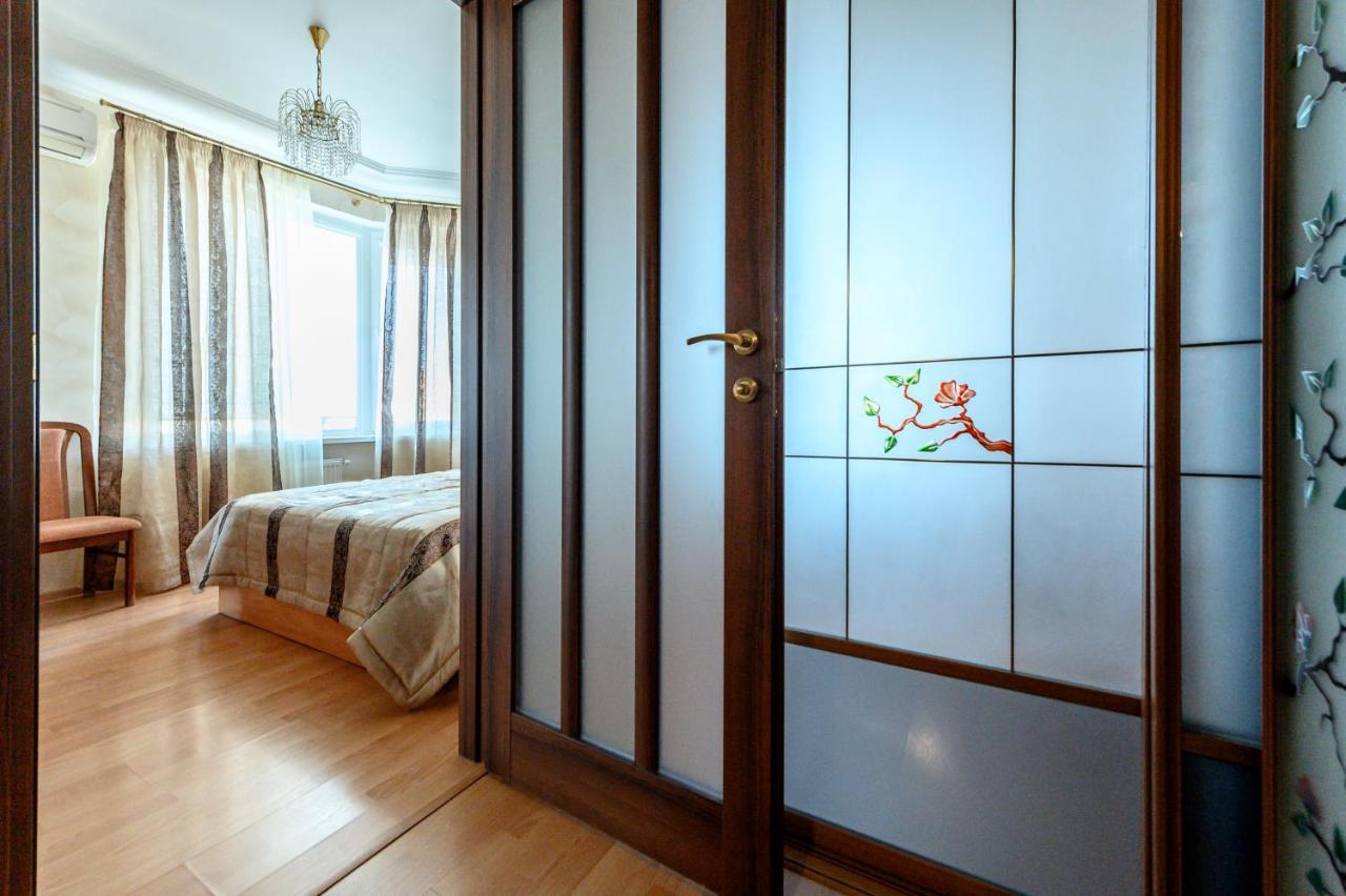 Happy Time Apartment Odesa Exterior photo